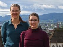 SoftSocket_Co-Founder_Cara_Ammann_Co-Founder_Lisa-Marie_Frhauf_VK.jpg