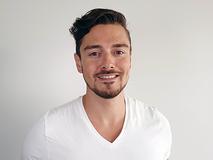 VAY-Sports_CEO_Joel-Roos-400x300VK1.jpg